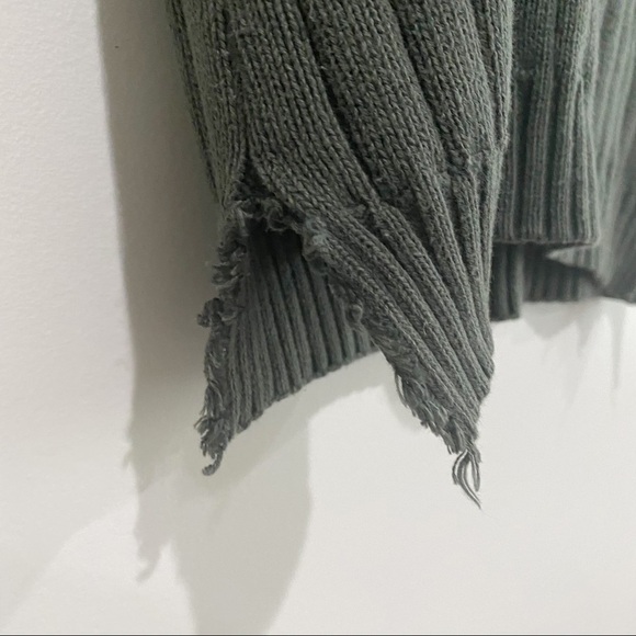 URBAN RENEWAL Vintage Ribbed Sweater Vest - Picture 4 of 9